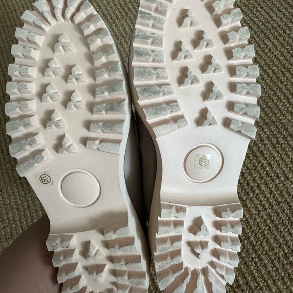 Ccocci Megan Women’s Taupe Lug Faux PU Leather Loafer size 6.5 - Picture 5 of 12